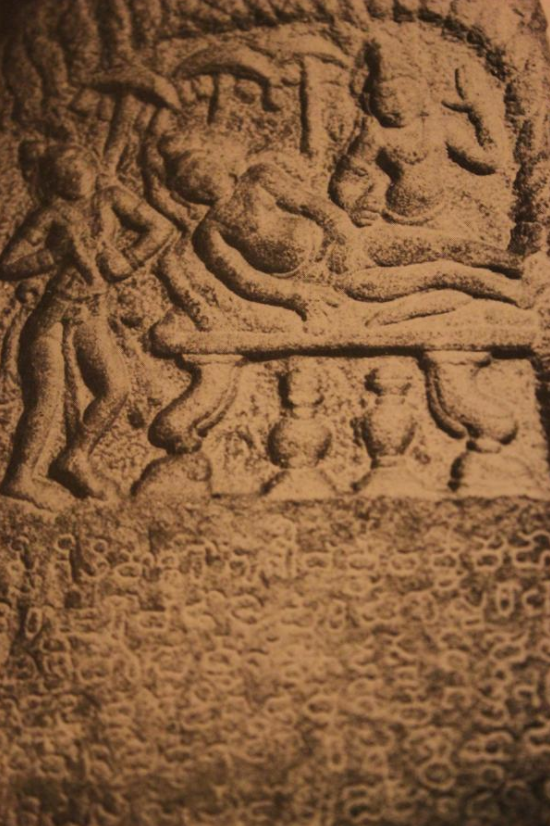 Doddahundi nishidhi inscription was raised in honor of Western Ganga King Nitimarga I in 869 CE who observed Sallekhana. https://handwiki.org/wiki/index.php?curid=1413213